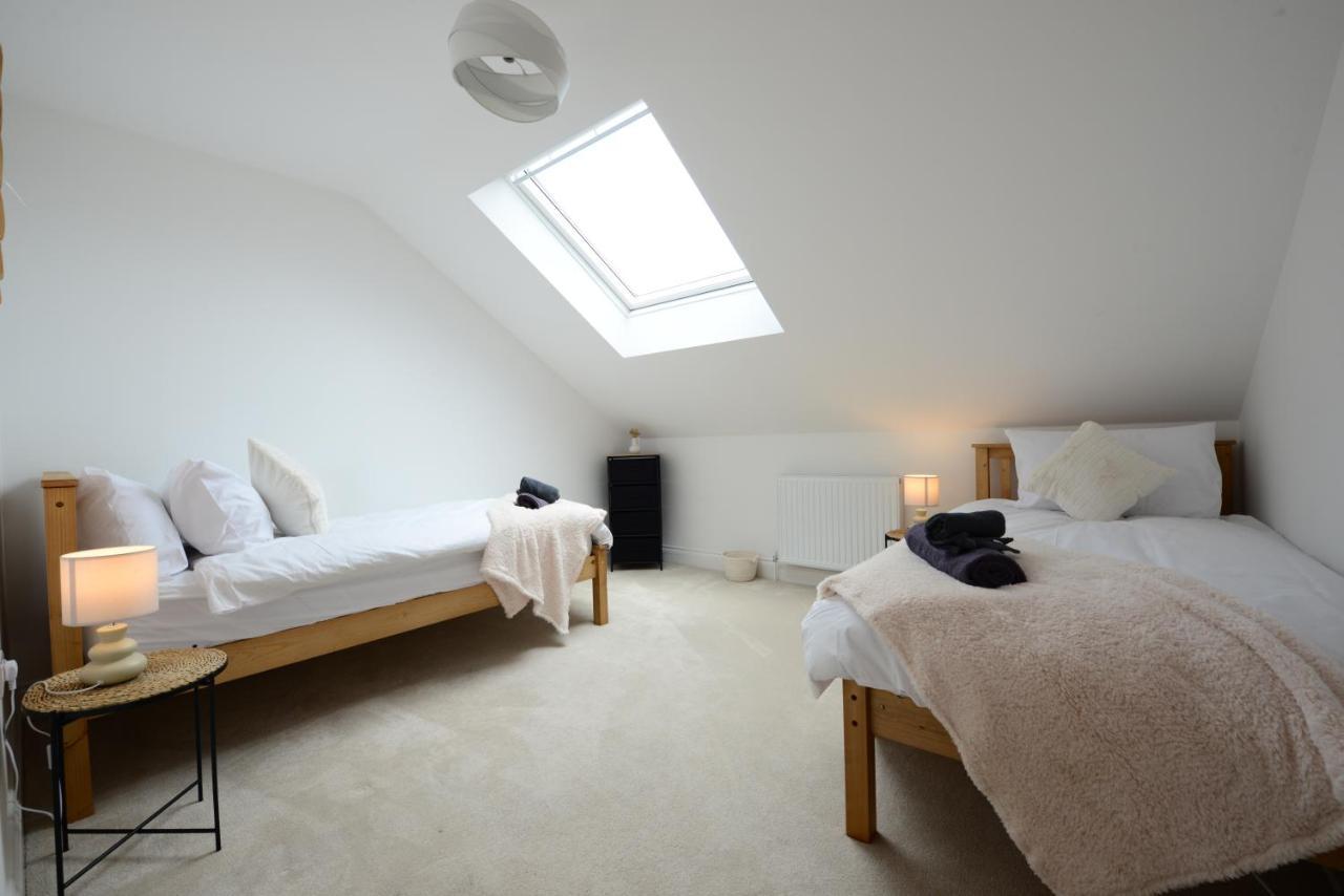 Rollestone New Forest Salisbury Bagian luar foto
